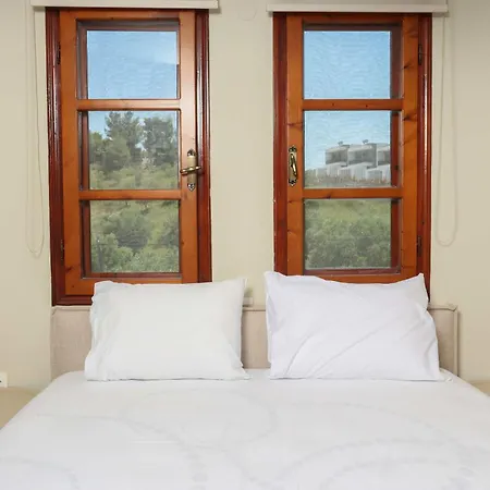 Tree Tree Suites, Large Paradise Gardens, 2 Min To Pefkochori