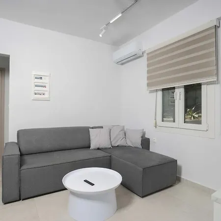 Villa Tree Tree Suites, Large Paradise Gardens, 2 Min To Pefkochori
