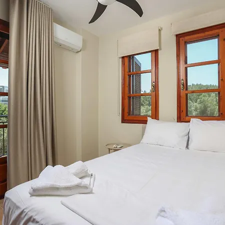 Tree Tree Suites, Large Paradise Gardens, 2 Min To * Pefkochori