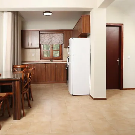 Tree Tree Suites, Large Paradise Gardens, 2 Min To * بيفكوهوري