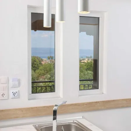 Villa Tree Tree Suites, Large Paradise Gardens, 2 Min To